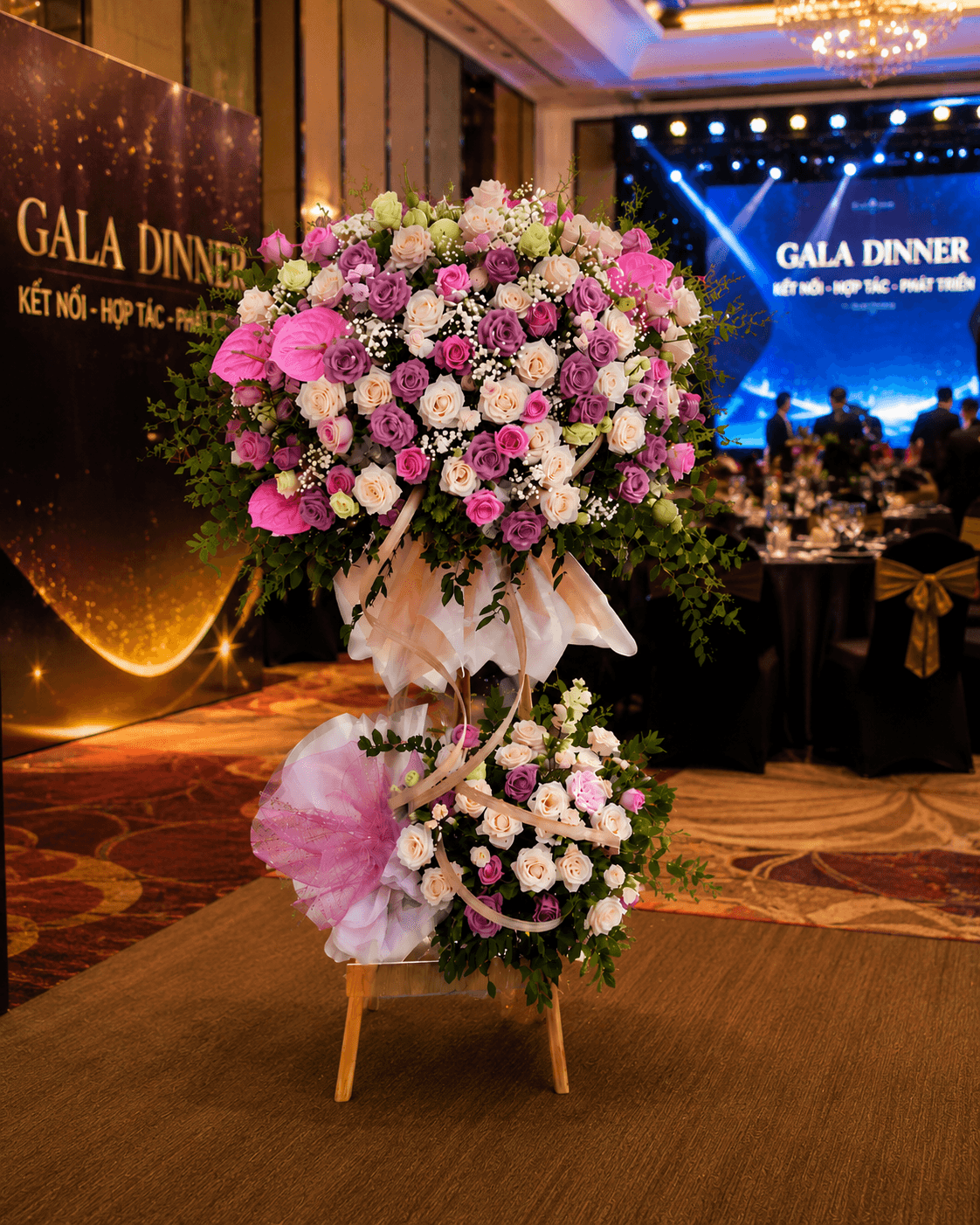 Lẵng Hoa Gala Dinner Luxury – Hồng Tím Pastel Cao Cấp